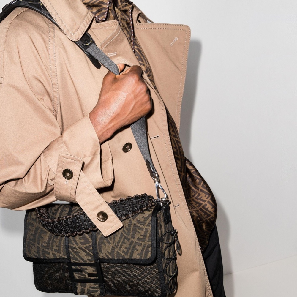 Fendi FF Vertigo Large Baguette Messenger Bag - Picture 2 of 9